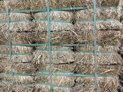 Grass baling – PET straps of coils that weigh up to 330kg