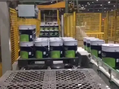 Video on automatic packaging of chemical barrels
