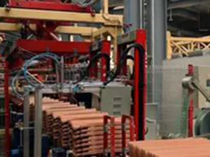 Roof tiles – 1/2x030 machine grade PET straps used in an automatic strapping line